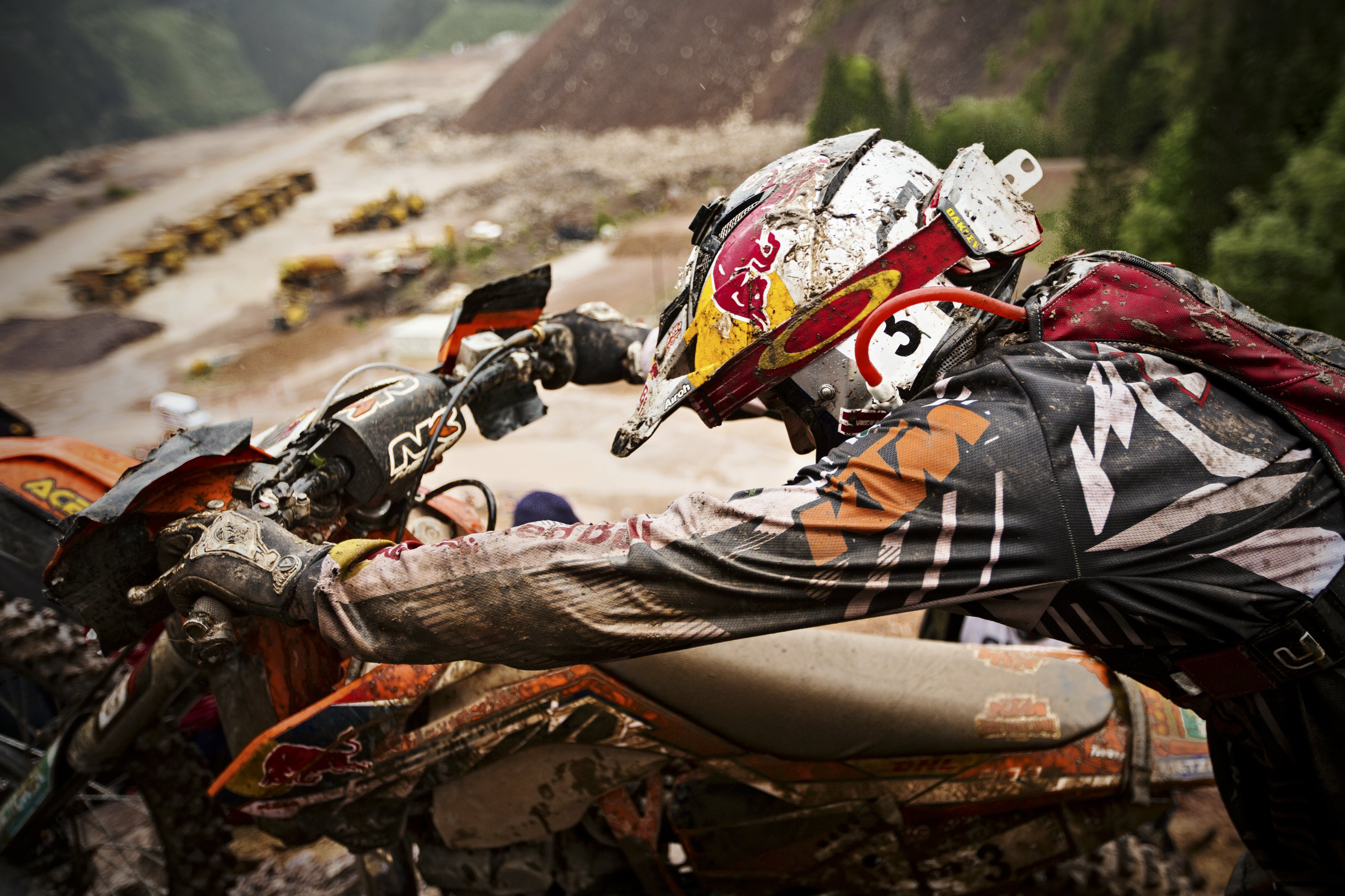 Jonny Walker performs at the Red Bull Hare Scramble in Erzberg, Austria. Photo by Samo Vidic/Red Bull Content Pool.