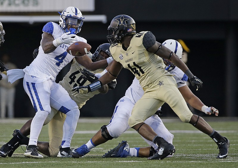 Vanderbilt linebacker Zach Cunningham (41) was around the ball a lot last season, compiling 103 tackles and 16.5 tackles for loss in earning all-conference honors.