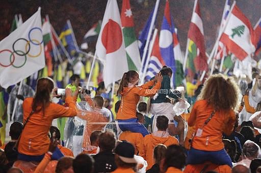 Athletes from the Netherlands parade during the closing ceremony for the Summer Olympics in Rio de Janeiro, Brazil, Sunday, Aug. 21, 2016. (AP Photo/Jae C. Hong)