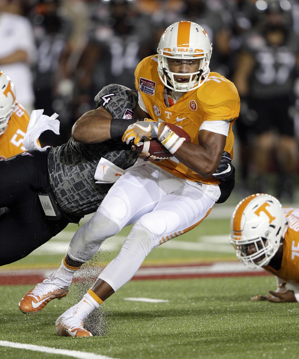 Vols Win In Most Highly Attended College Football Game In History Chattanooga Times Free Press