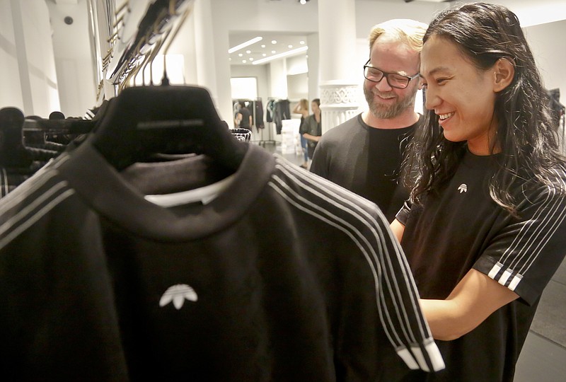 Tentáculo resbalón Fondo verde Alexander Wang partners with Adidas on new unisex collection | Chattanooga  Times Free Press