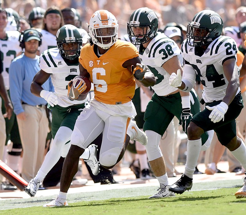 Tennessee's Alvin Kamara (6) runs for a big first quarter gain.  The Ohio University Bobcats visited the University of Tennessee Volunteers at Neyland Stadium in a non-conference NCAA football game on Saturday September 17, 2016.