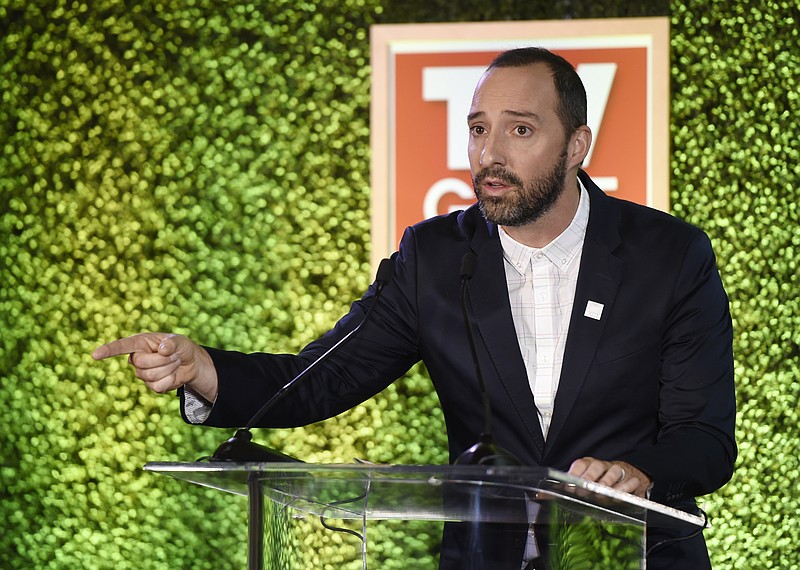 
              Honoree Tony Hale addresses the audience at the 2016 Television Industry Advocacy Awards at the Sunset Tower Hotel on Friday, Sept. 16, 2016, in West Hollywood, Calif. (Photo by Chris Pizzello/Invision/AP)
            