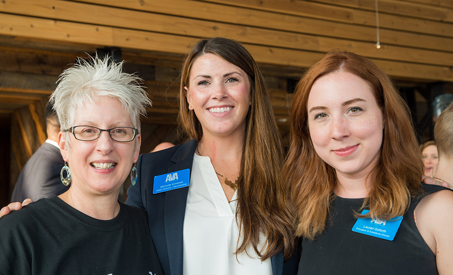 Anna  Carll, Michelle Kimbrell and Lauren Goforth