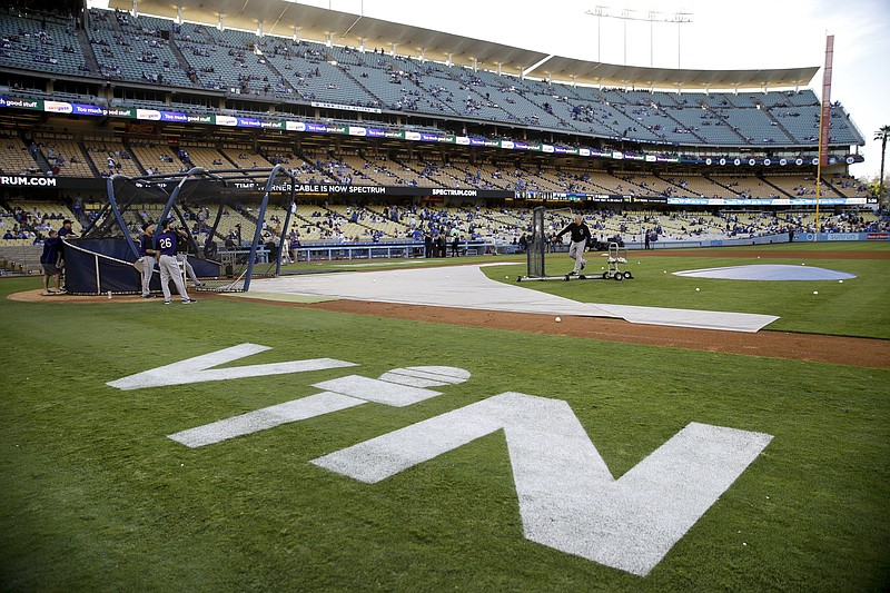 Dodgers to honor Vin Scully with pregame ceremony on Friday