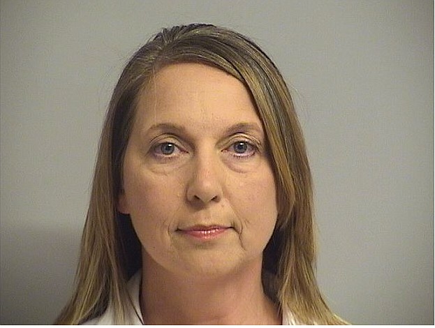 This photo provided by Tulsa County Inmate Information Center shows Betty Shelby. Tulsa County jail records show that Shelby turned herself in early Friday, Sept. 23, 2016, hours after prosecutors charged her with first-degree manslaughter in the death of Terence Crutcher. (Tulsa County Inmate Information Center via AP)


