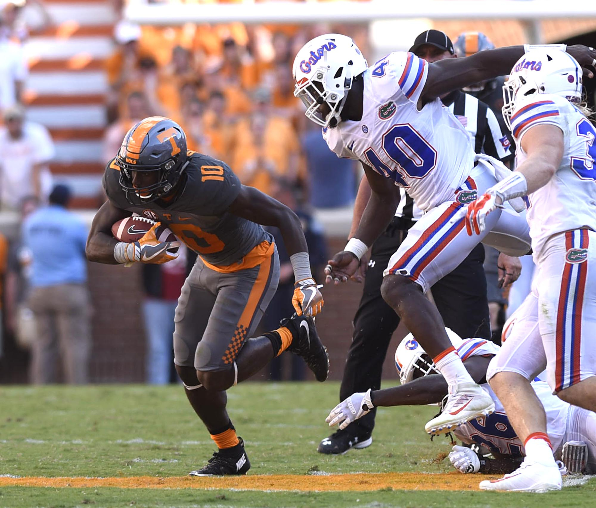 Tennessee's Tyler Byrd (10) breaks loss for a long gain on a pass reception. The Florida Gators visited the Tennessee Volunteers in a important SEC football contest at Neyland Stadium on September 24, 2016.