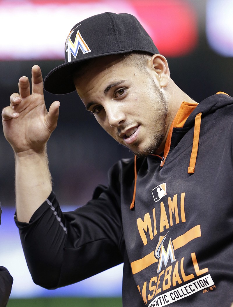Marlins players gather at park to grieve death of Fernandez