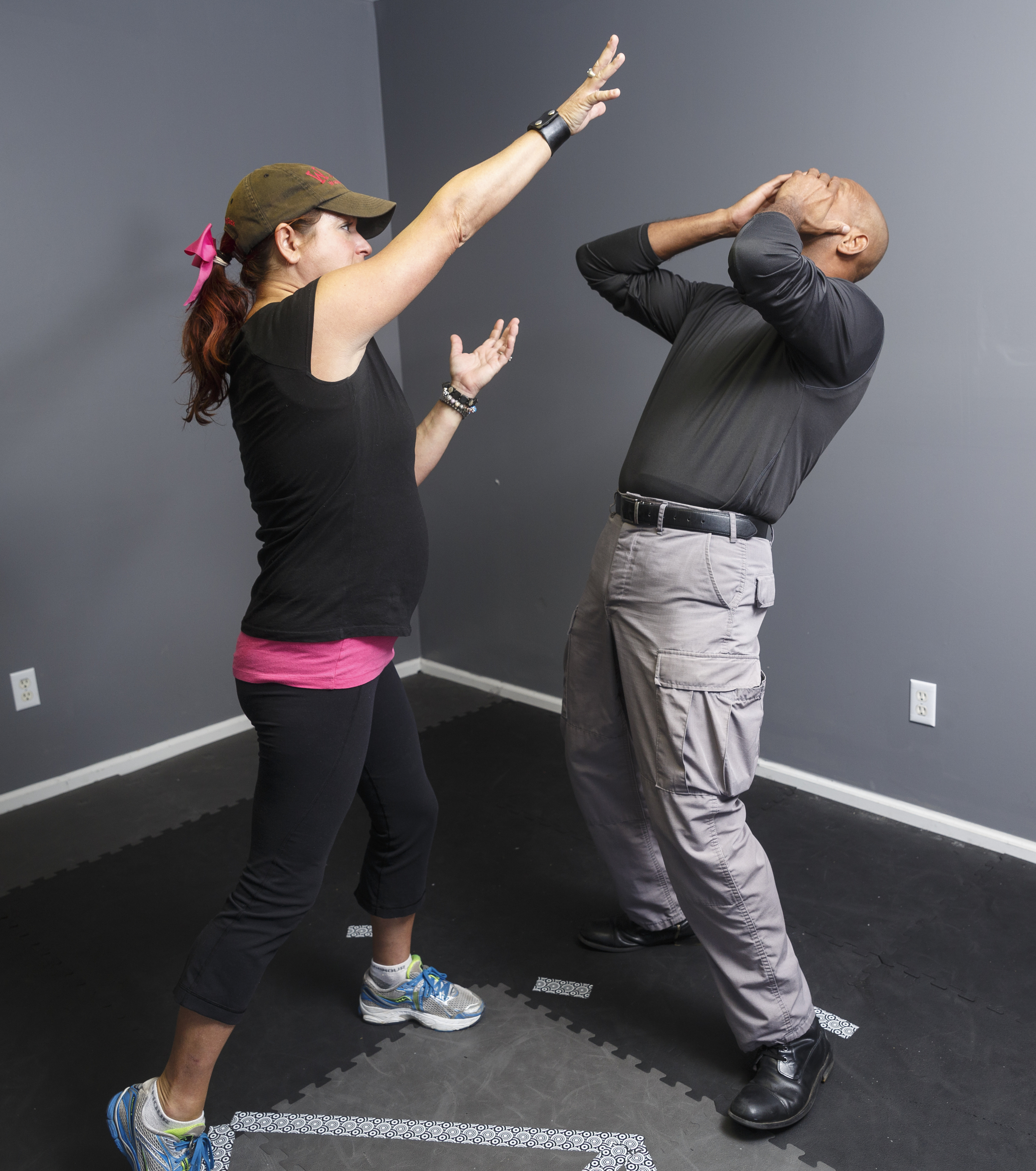 3. The pain will disorientate your attacker and leave him temporarily blinded, buying you enough time to escape.