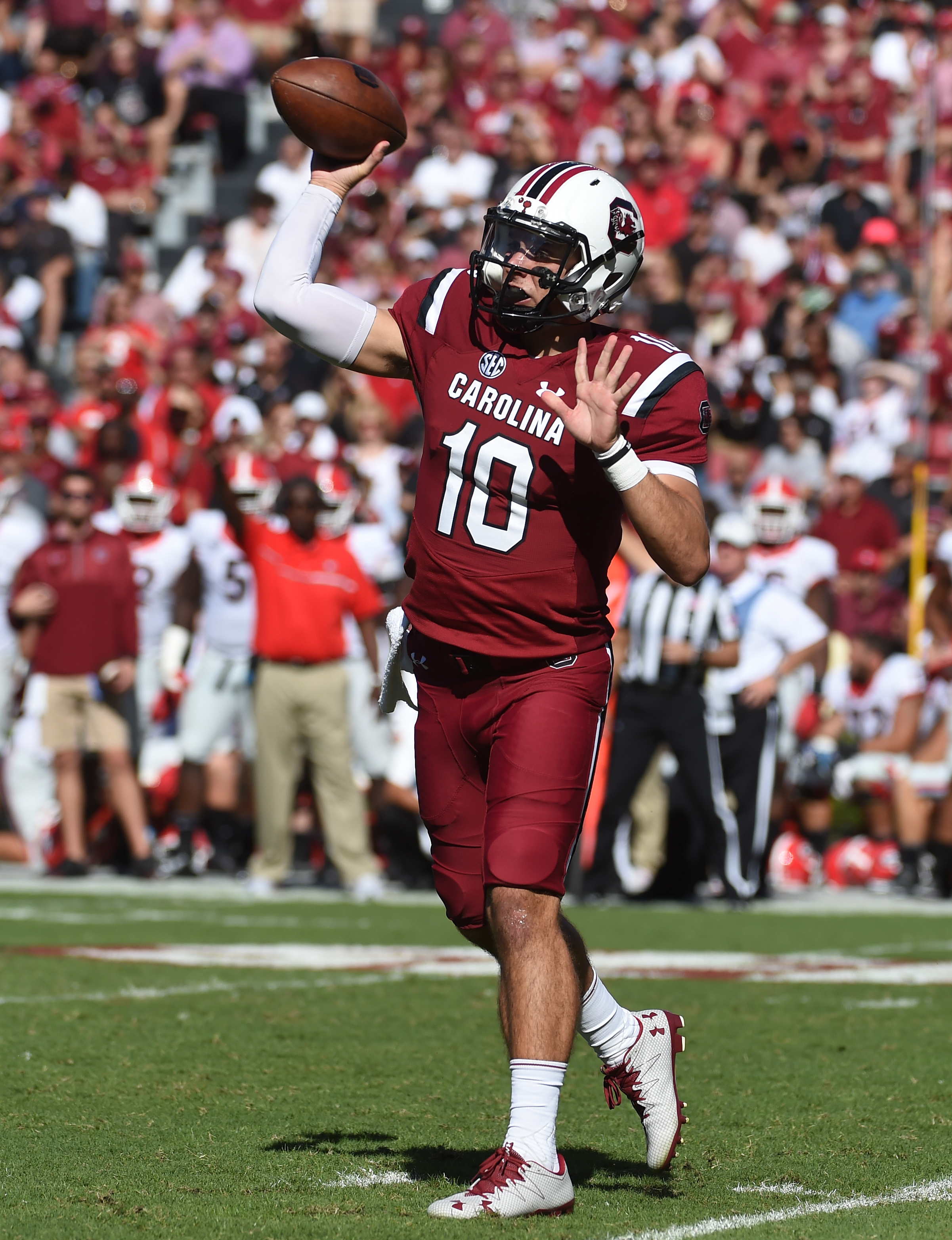 South Carolina quarterback Perry Orth (10) throws a pass during the first half of an NCAA college football game against Georgia on Sunday, Oct. 9, 2016, in Columbia, S.C. (AP Photo/Rainier Ehrhardt)