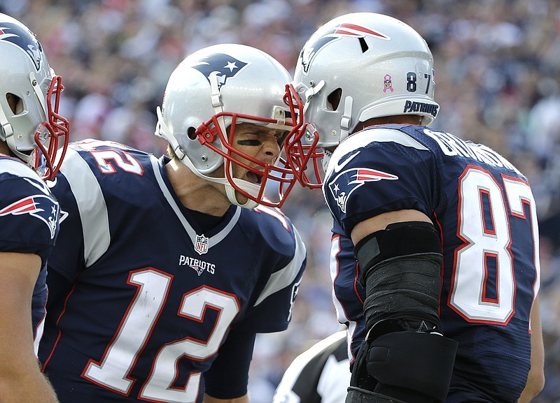 Brady has big day in homecoming, Patriots beat Bengals 35-17