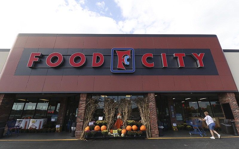 Staff Photo by Dan Henry / The Chattanooga Times Free Press- 10/13/16. Food City 738 in Soddy-Daisy hopes to be able to sell wine in its store in the near future.