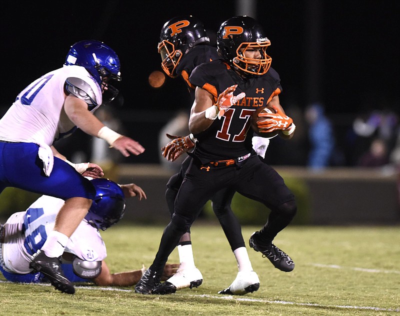 South Pittsburg Routs Boyd-buchanan, 52-19 [photos] 