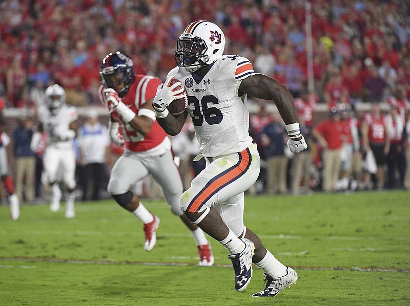 Auburn running back Kamryn Pettway has rushed for 1,106 yards this season while averaging 6.39 yards per carry, but he pulled a leg muscle late in Saturday's 23-16 win at Vanderbilt. His status for this week's game at Georgia has not been announced.