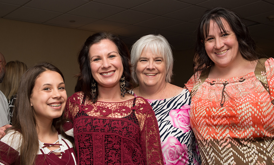 Elaina Henry, Lauren Mundy, Terre Webb and Lindsey Wood