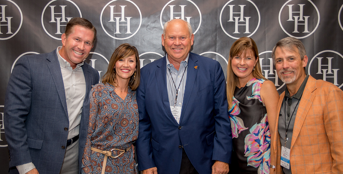 Matt & Jenny Hullander, Coach Phil Fulmer and Bonnie & Trey White