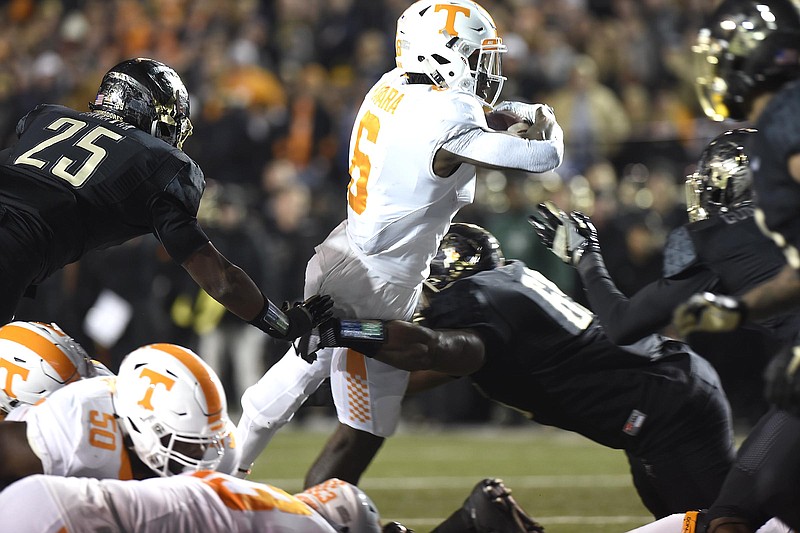 Tennessee's Alvin Kamara (6) leaps into the endzone for his 3rd first half touchdown.  The Tennessee Volunteers visited the Vanderbilt Commodores in a cross-state rivalry at Dudley Stadium on November 26, 2016.  