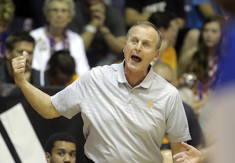 Tennessee basketball coach Rick Barnes had success while at Texas against North Carolina, the Vols' opponent Sunday.