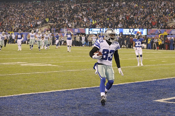 Giants snap Cowboys' 11-game winning streak 10-7