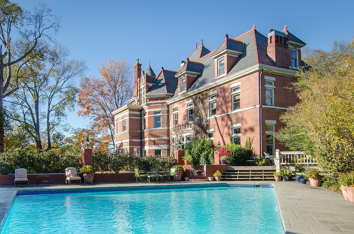 Dalton couple buys Missionary Ridge mansion for $1 million
