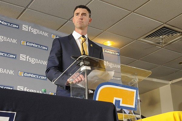 Tom Arth Shows Confidence Taking Utc Head Coach Role Video Photos Chattanooga Times Free Press