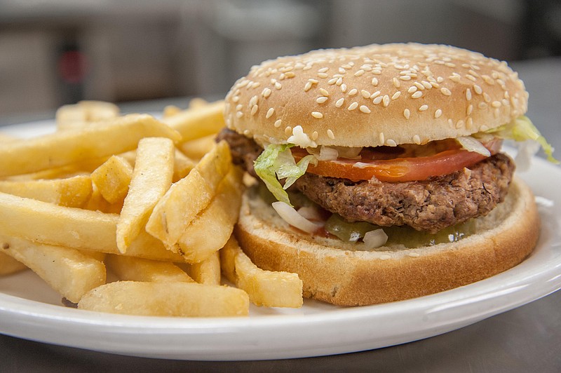The classic hamburger at Dari Dip. (Photo by Mark Gilliland)