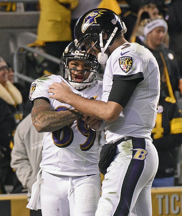 Pittsburgh Steelers rally to beat Baltimore Ravens, win AFC North