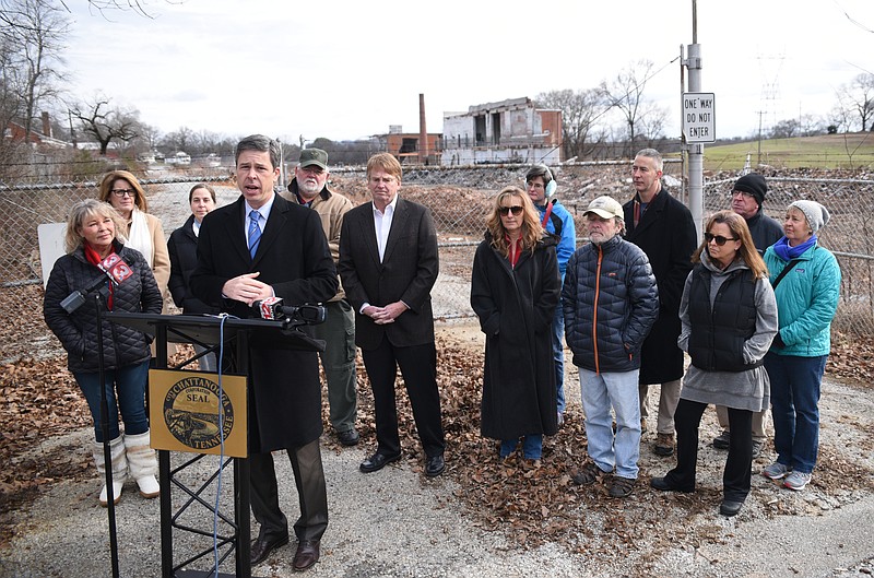 Mayor Andy Berke speaks Friday, January 6, 2017 in Lupton City about plans to clean up the former R.L. Stowe Mills site. 