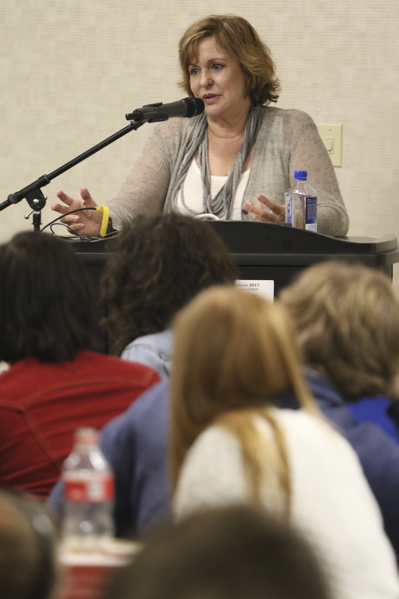 Bestselling author Jacquelyn Mitchard recently was in town to speak to high school students at the Young Writers Conference at Chattanooga State Community College.