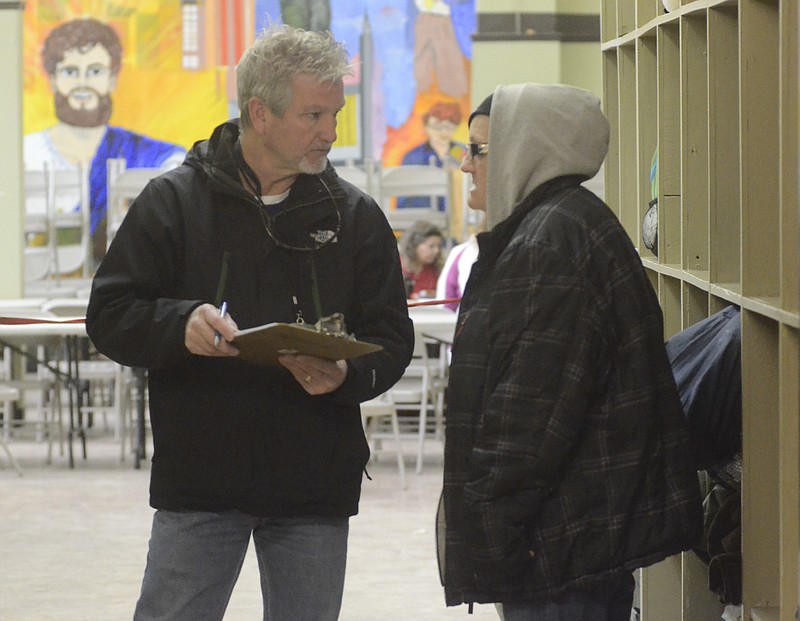 Stephen Wright, former executive director of the Chattanooga Regional Homeless Coalition, left.