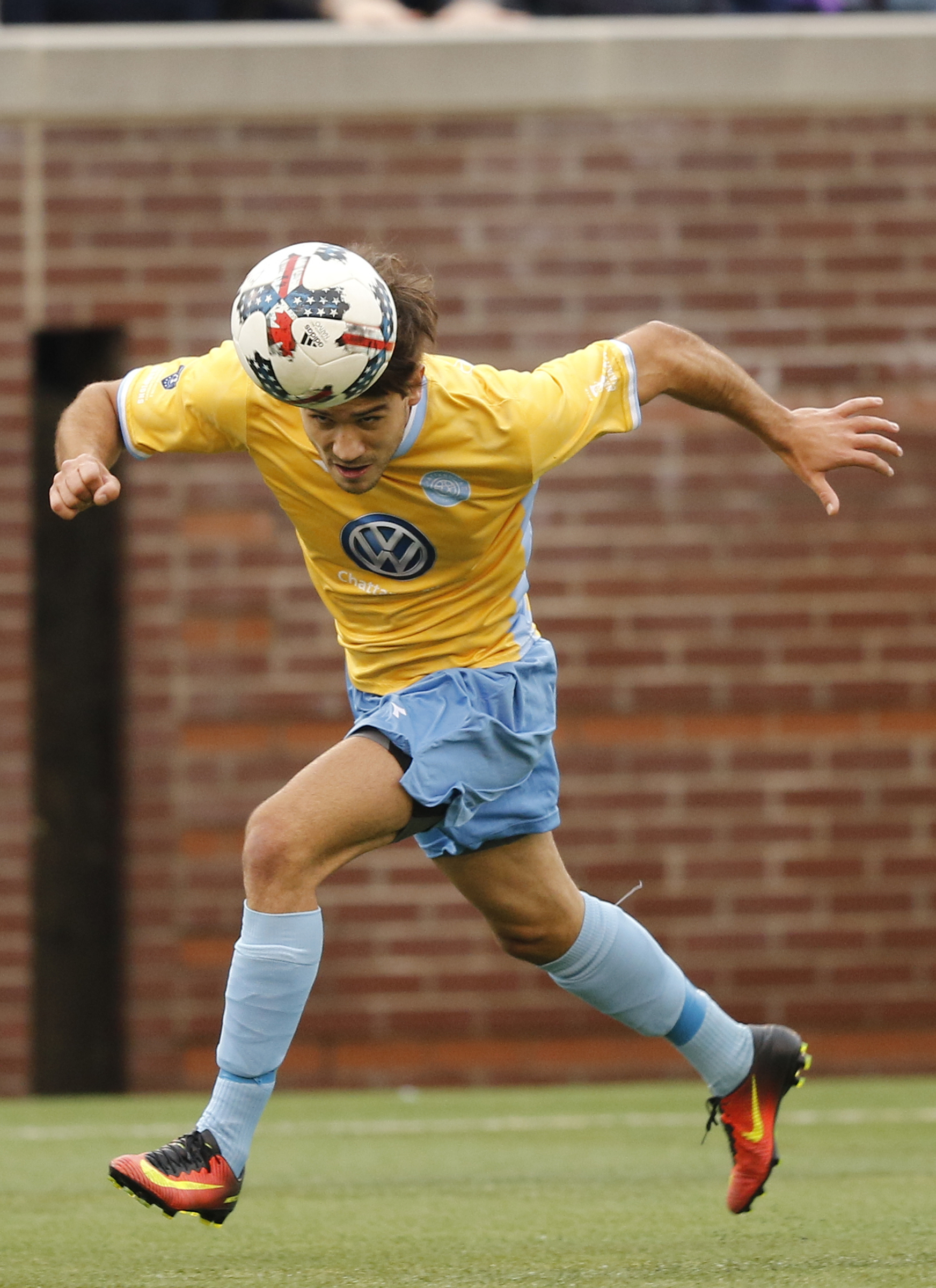 CFC's Zecca Ferraz heads the ball during Chattanooga FC's friendly match against Atlanta United FC at Finely Stadium on Saturday, Feb. 11, 2017, in Chattanooga, Tenn.