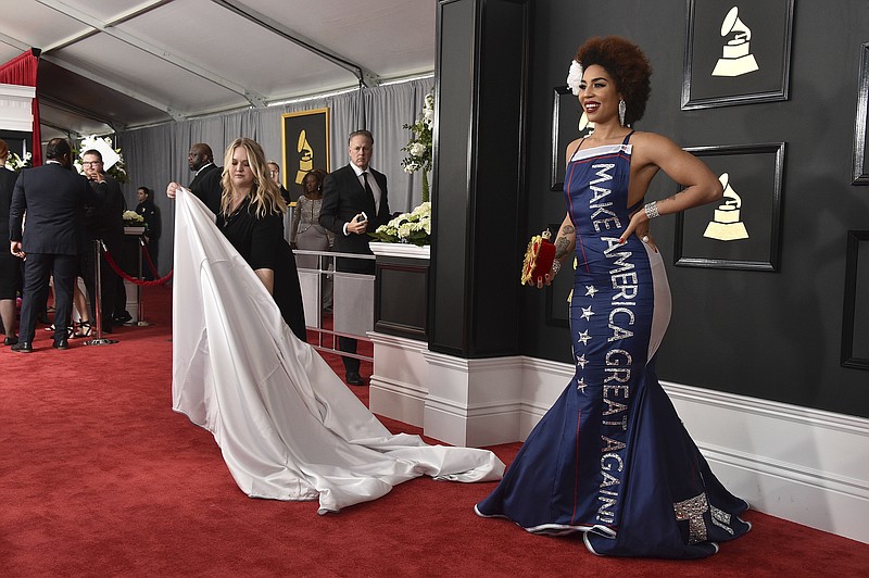 Joy villa 2015 grammy dress hotsell