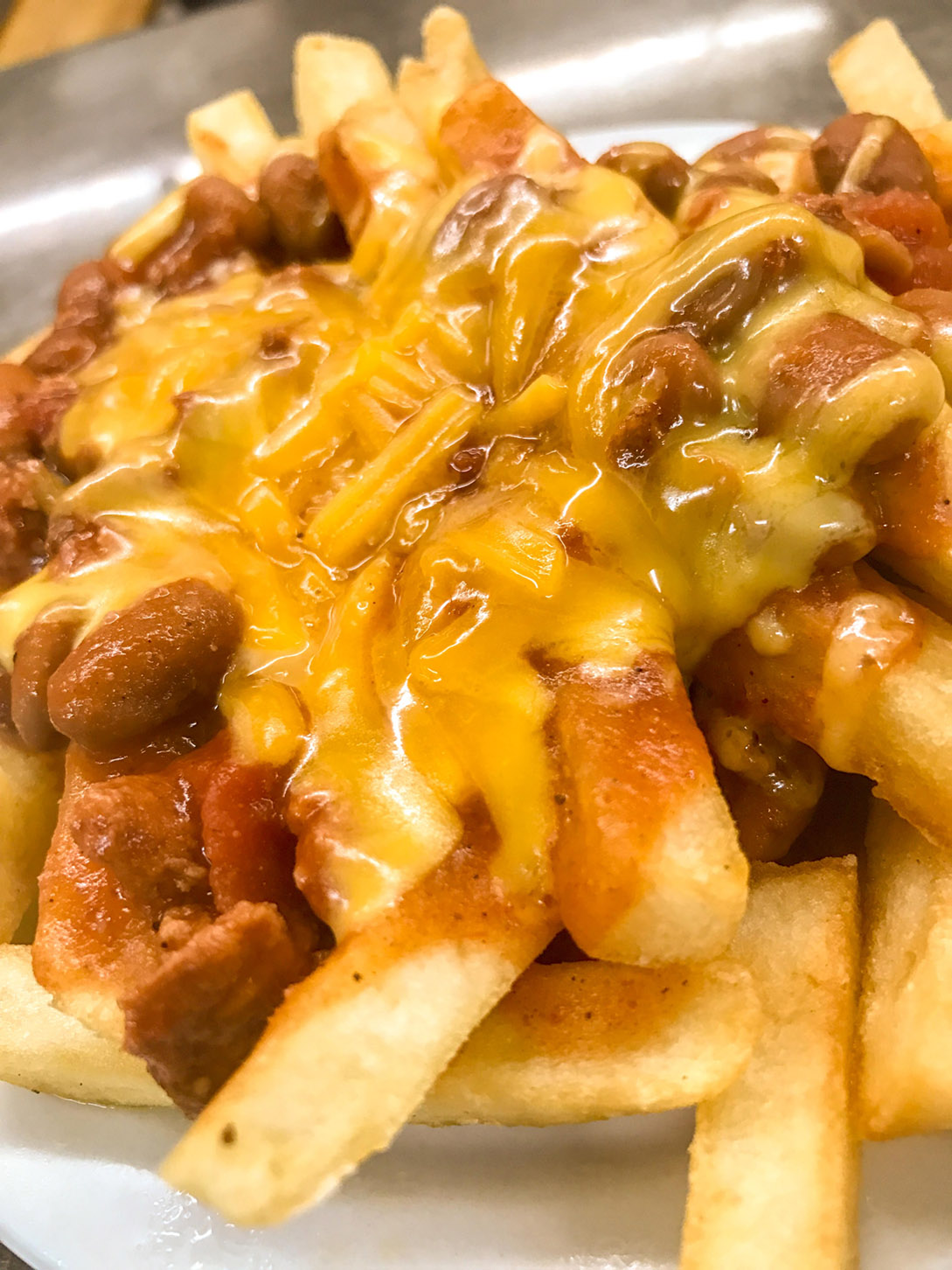 Chili cheese fries at Dari Dip. (Photo by Mark Gilliland)