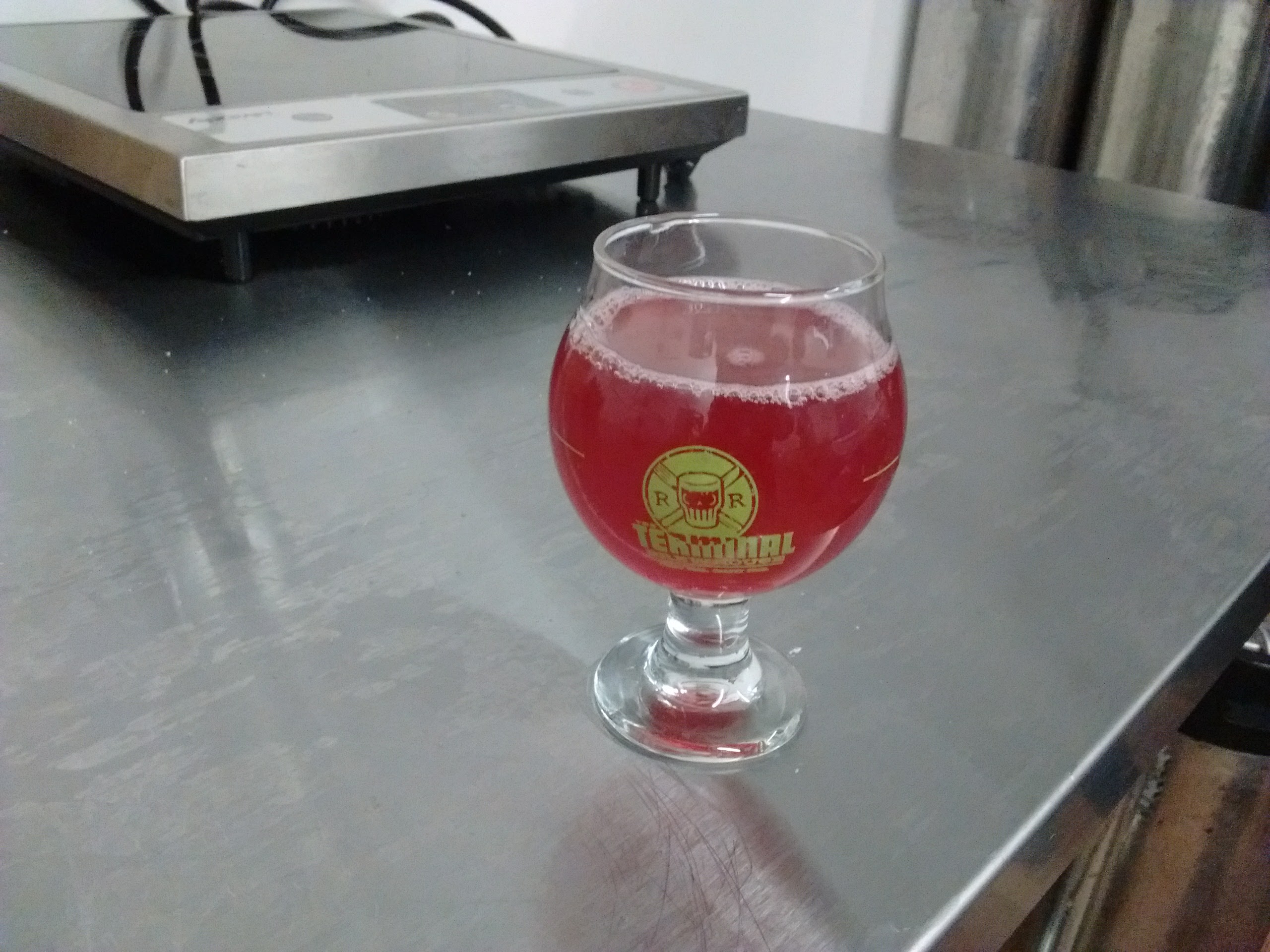 The final product: a glass of kombucha.