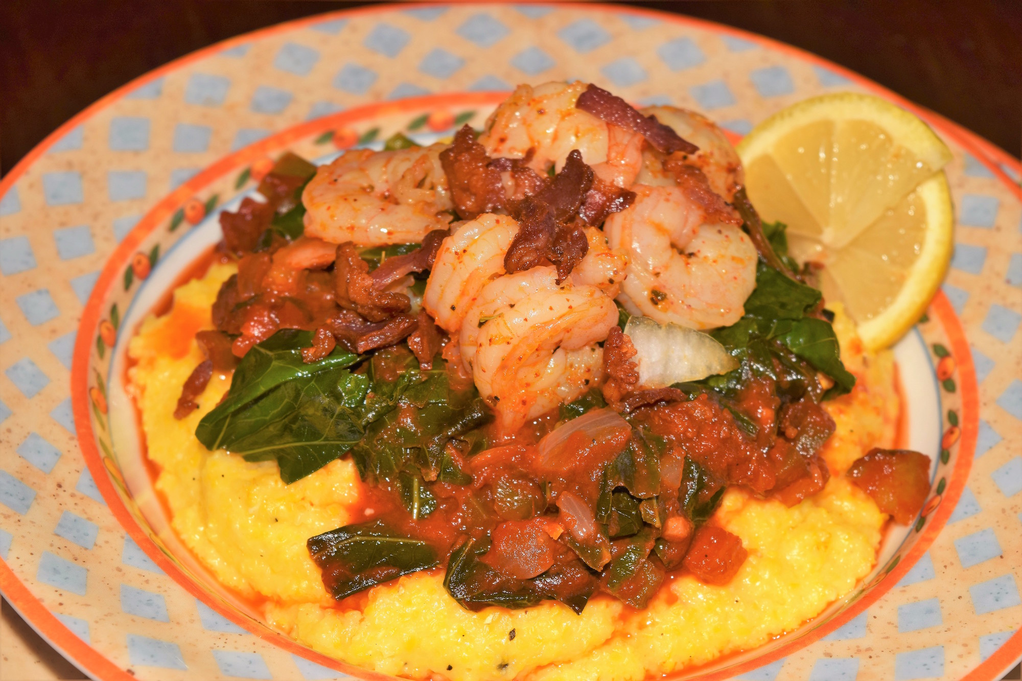 Green Chef uses certified organic ingredients in all its meals, such as Shrimp and Cheese Grits with Collards, Onions, Peppers and Bacon in Smoky Tomato Sauce. Everything is included to make the meal, including the tablespoon of organic butter you'll use to sautéthe shrimp.
