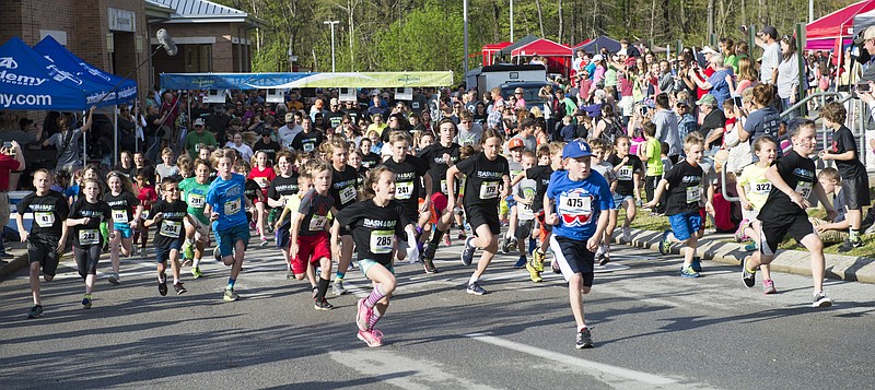 Runners participate in the 2016 Dash and Bash. This year's event is April 7.