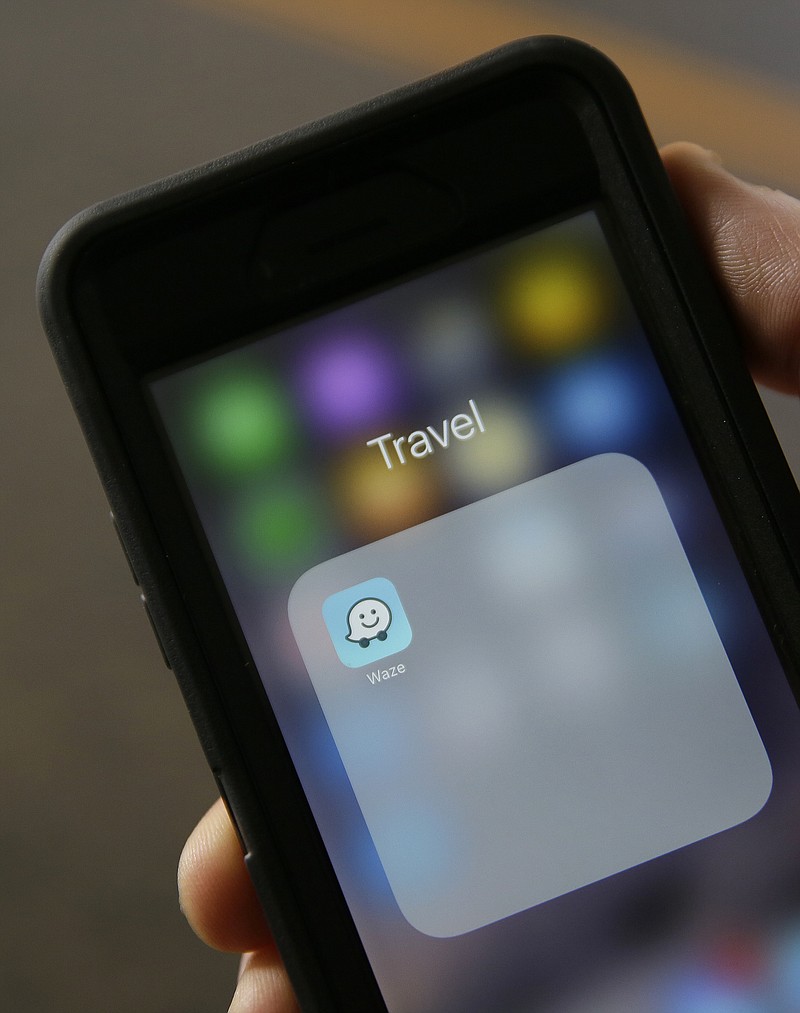 Waze gets into the orderahead business with Dunkin' Donuts