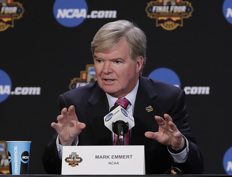 
              NCAA President Mark Emmert answers a question at a news conference Thursday, March 30, 2017, in Glendale, Ariz. (AP Photo/Matt York)
            