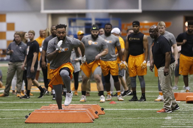 Derek Barnett competes during Tennessee's NFL Pro Day, Friday, March 31, 2017, in Knoxville, Tenn. (AP Photo/Wade Payne)