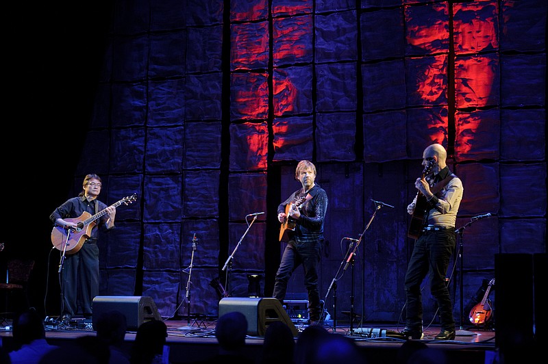 The California Guitar Trio is Hideyo Moriya, Paul Richards and Bert Lams.