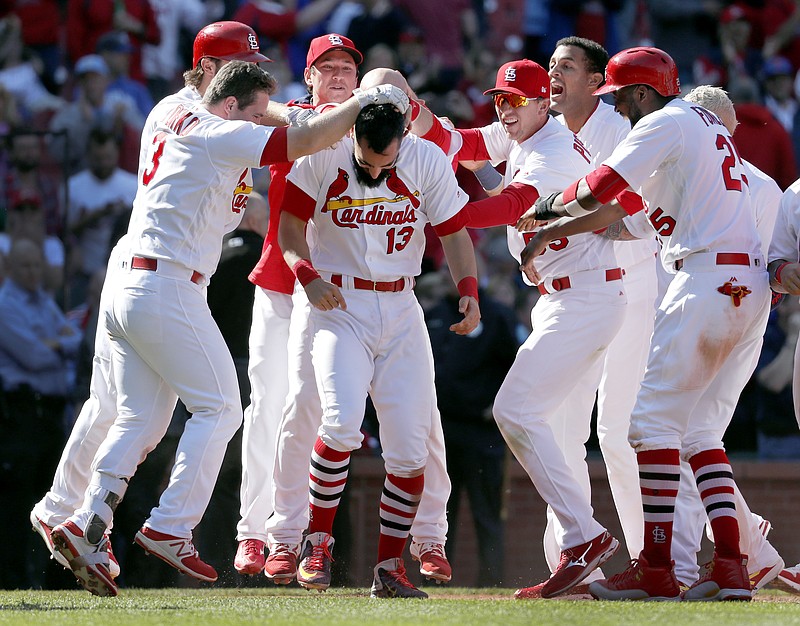 St. Louis Cardinals: What to do when Matt Carpenter returns