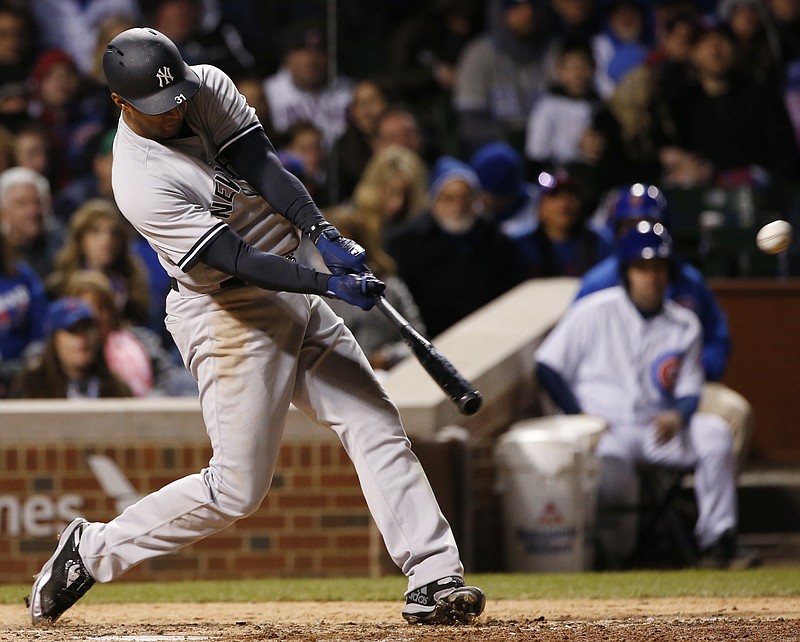 New York Yankees STARLIN CASTRO homers in the third