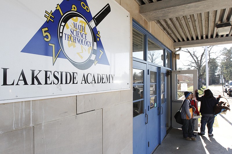 School merger considered for Lakeside, Hillcrest, Harrison