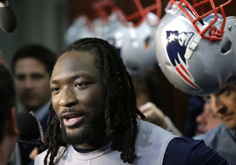 LeGarrette Blount back in Patriots backfield