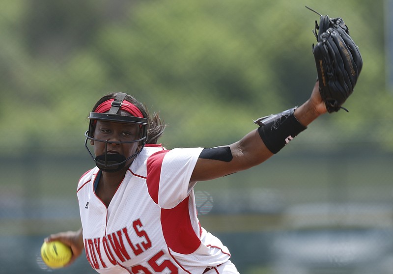 Ooltewah's Kayla Boseman pitches during their TSSAA Class AAA girls softball tournament losers-bracket game against Henry County on Thursday, May 25, 2017, in Murfreesboro, Tenn.