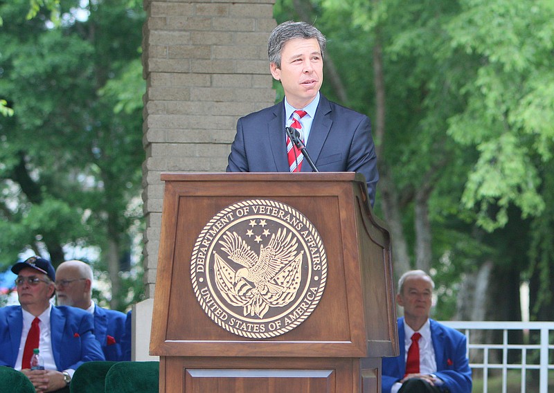 Chattanooga Mayor Andy Berke speaks during the Memorial Day Program on Monday, May 29, 2017, at Chattanooga National Cemetery.