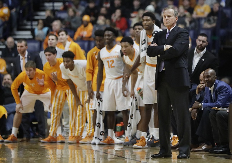 Tennessee men's basketball coach Rick Barnes and the Vols watch the second half of their game against Gonzaga last December in Nashville. Two players transferred out in the offseason, but the addition of two scoring guards late in the recruiting cycle could upgrade the roster overall.