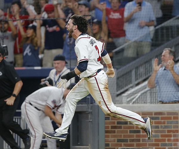 Hustling Swanson lifts Braves over Mets