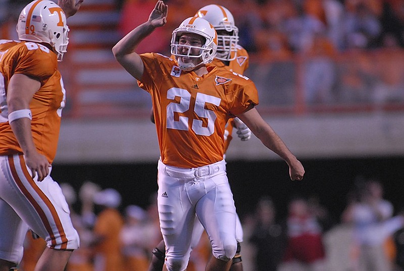 Former Tennessee kicker James Wilhoit will hold a two-day instructional clinic for kickers and punters Wednesday and Thursday at Chattanooga Christian School.