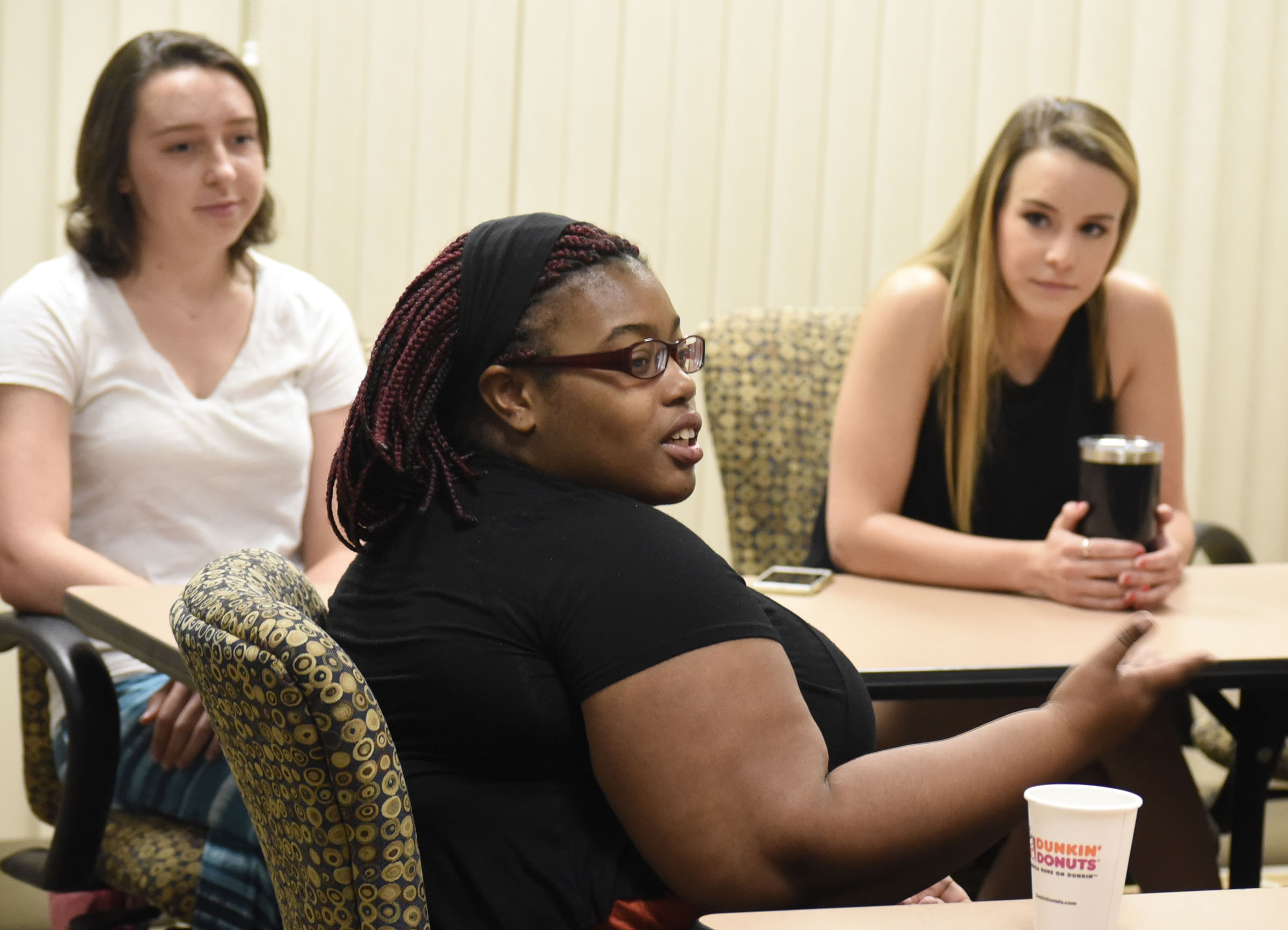 D'Onna Hammond talks about her experiences with the Global Scholars program, while fellow scholars, Cameron